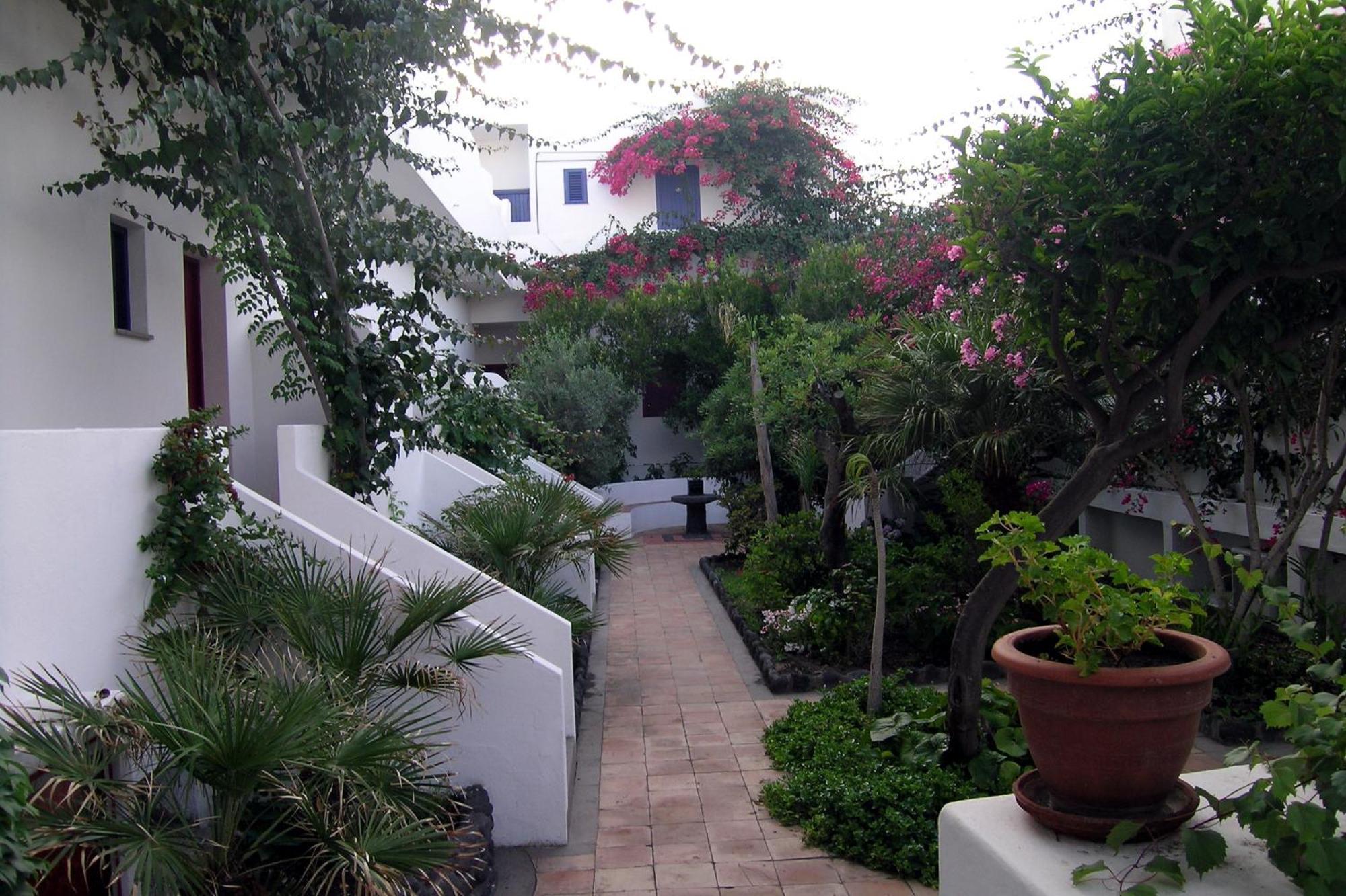 La Sirenetta Park Hotel Stromboli Exterior foto
