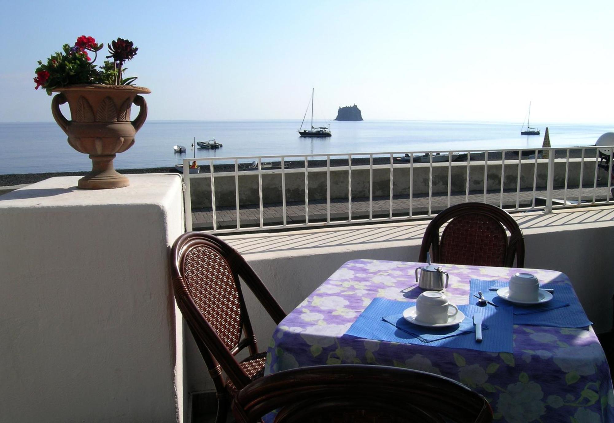 La Sirenetta Park Hotel Stromboli Exterior foto
