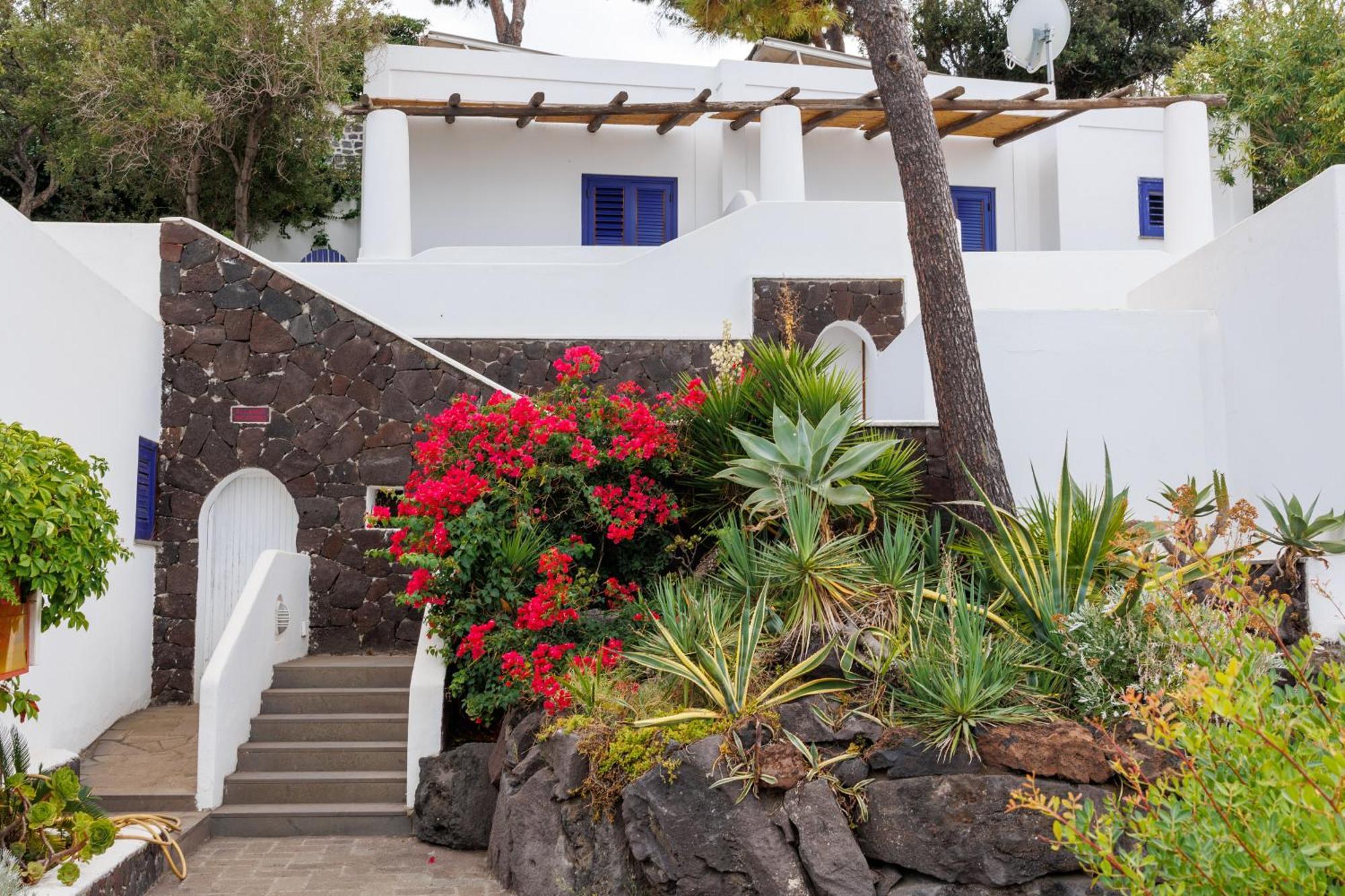 La Sirenetta Park Hotel Stromboli Exterior foto