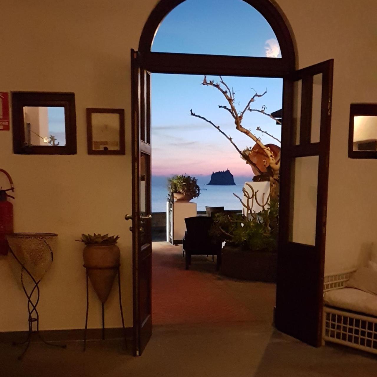 La Sirenetta Park Hotel Stromboli Exterior foto